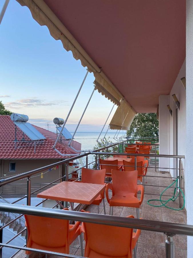 Dimos Apartments Kokkino Nero Bagian luar foto
