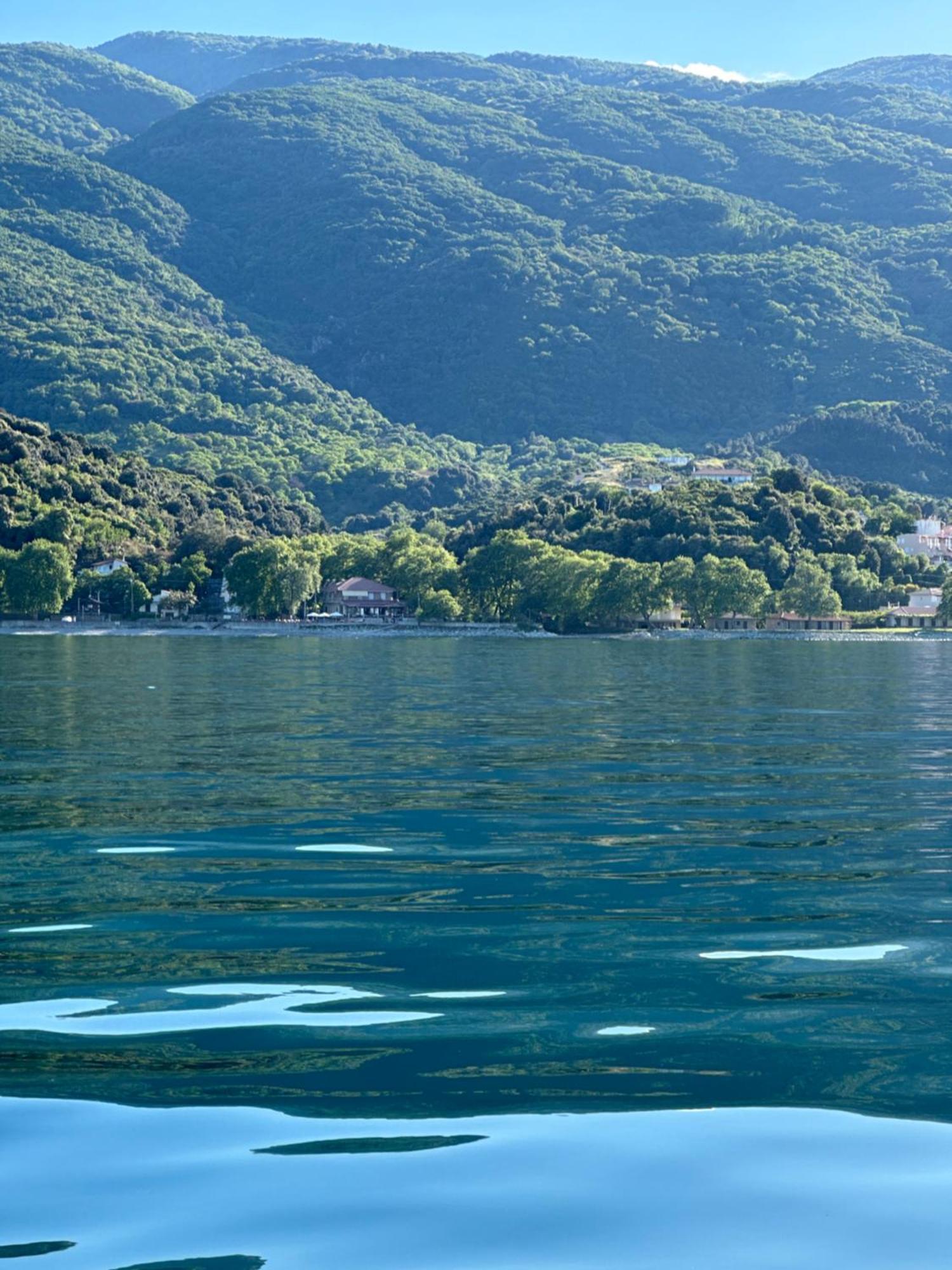 Dimos Apartments Kokkino Nero Bagian luar foto