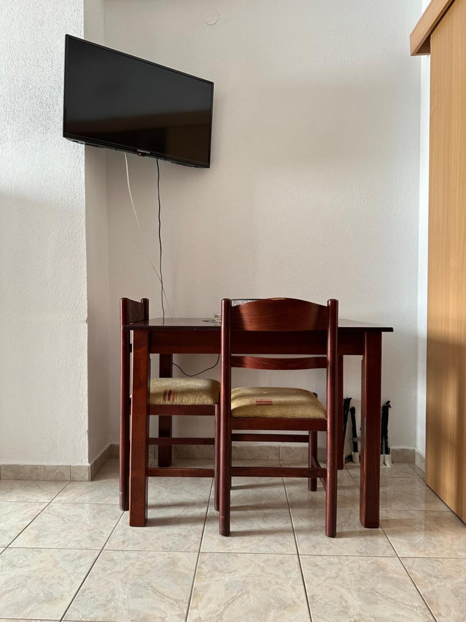 Dimos Apartments Kokkino Nero Bagian luar foto